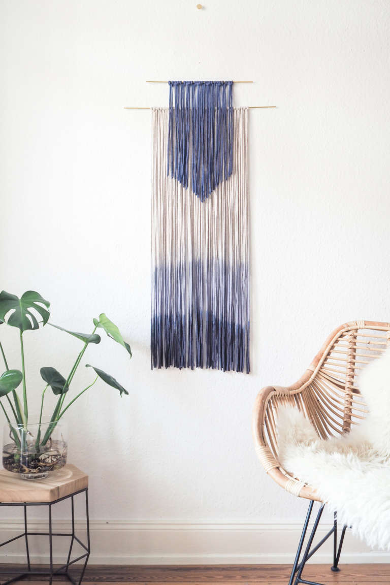 DIY Wanddeko selber machen: Dip Dye Wall Hanging
